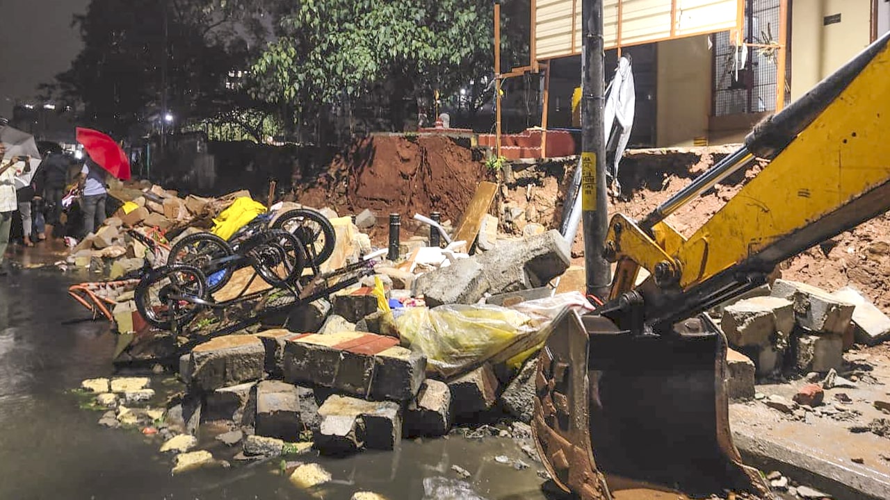 7 Killed As Bengaluru Hospital Wall Collapses During Rain