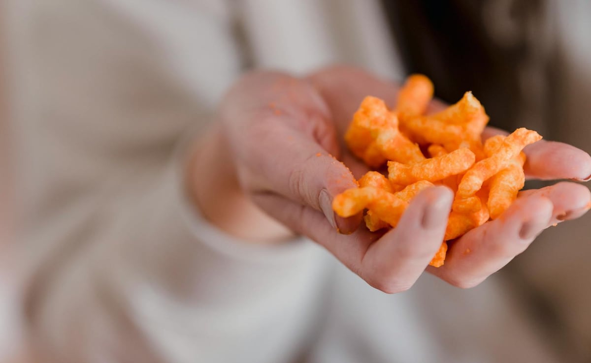 Late-Night Snacking Harms Gut Health, Finds Study