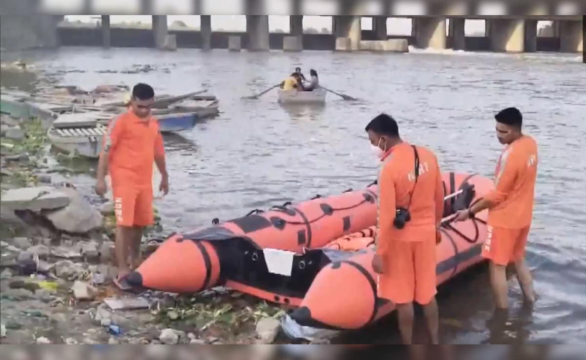 दिल्ली के तिमारपुर में यमुना में डूबे दो बच्चे, एक का शव मिला, सर्च ऑपरेशन जारी