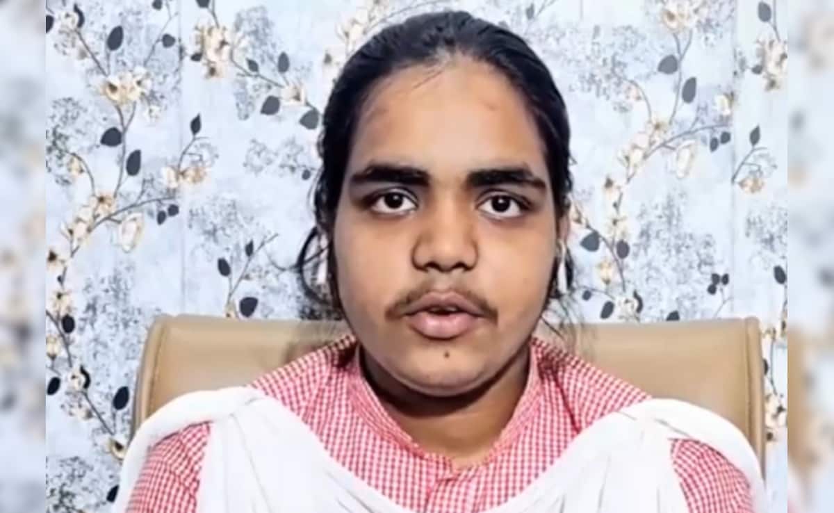 Prachi Nigam Overcomes Facial-Hair Trolling to Score 91.2% In Class 12, Continues Academic Excellence