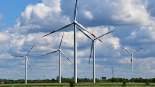 Suzlon Energy Shares Crash 10%: Why JM Financial Turned Cautious While UBS Stays Bullish