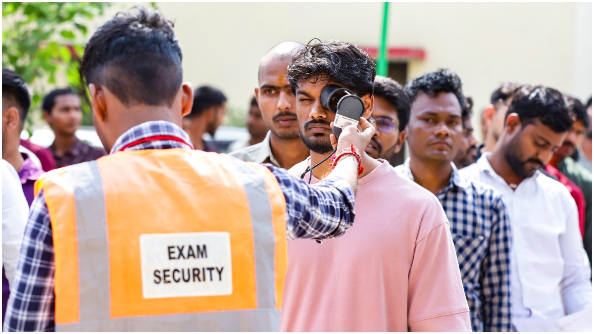 SI Exam 2026: उदयपुर में कल से परीक्षा, सेंटर जाने से पहले जान लें RPSC के ये कड़े नियम