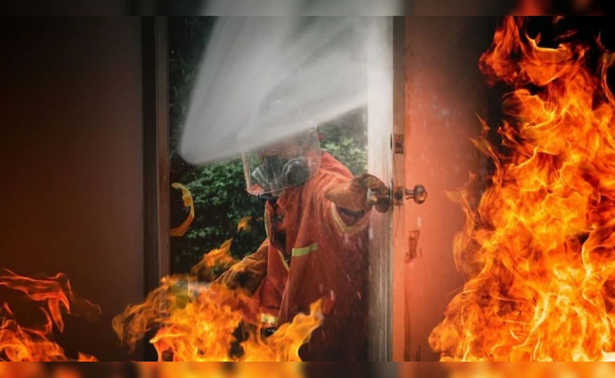 Home Fire Safety Tips: आग की मार झेलने के लिए कितना सुरक्षित है आपका घर, ये 5 चीजें जरूर कर लें चेक