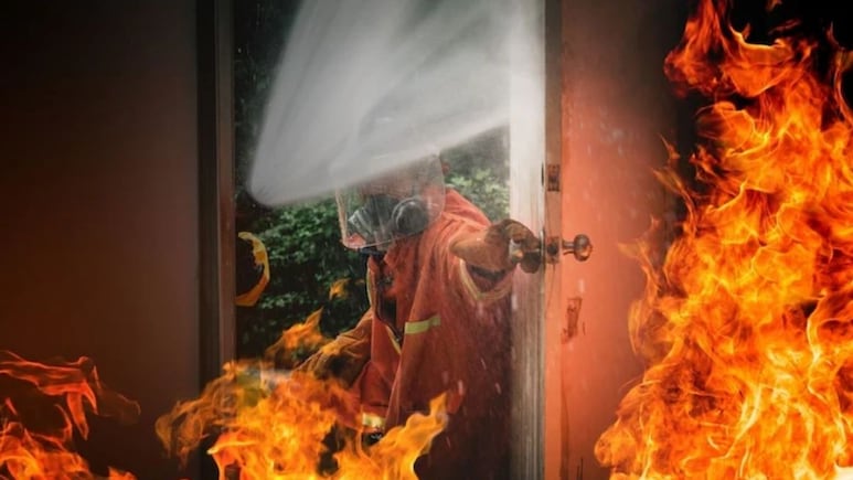 Home Fire Safety Tips: आग की मार झेलने के लिए कितना सुरक्षित है आपका घर, ये 5 चीजें जरूर कर लें चेक