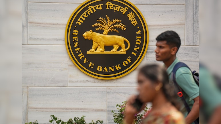 RBI's New NBFC Rules Target Large CICs; Tata Sons Faces Rising Compliance Costs