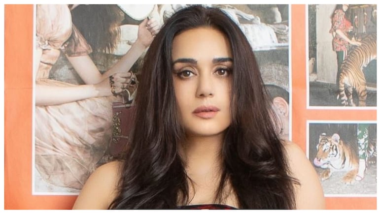 'Don't Photograph My Children': Preity Zinta Slams Paparazzi Culture, Says Chasing Cameras Feels Scary