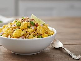 15-Minute Protein-Rich Egg Poha Recipe For A Healthy Breakfast