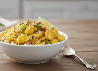 15-Minute Protein-Rich Egg Poha Recipe For A Healthy Breakfast
