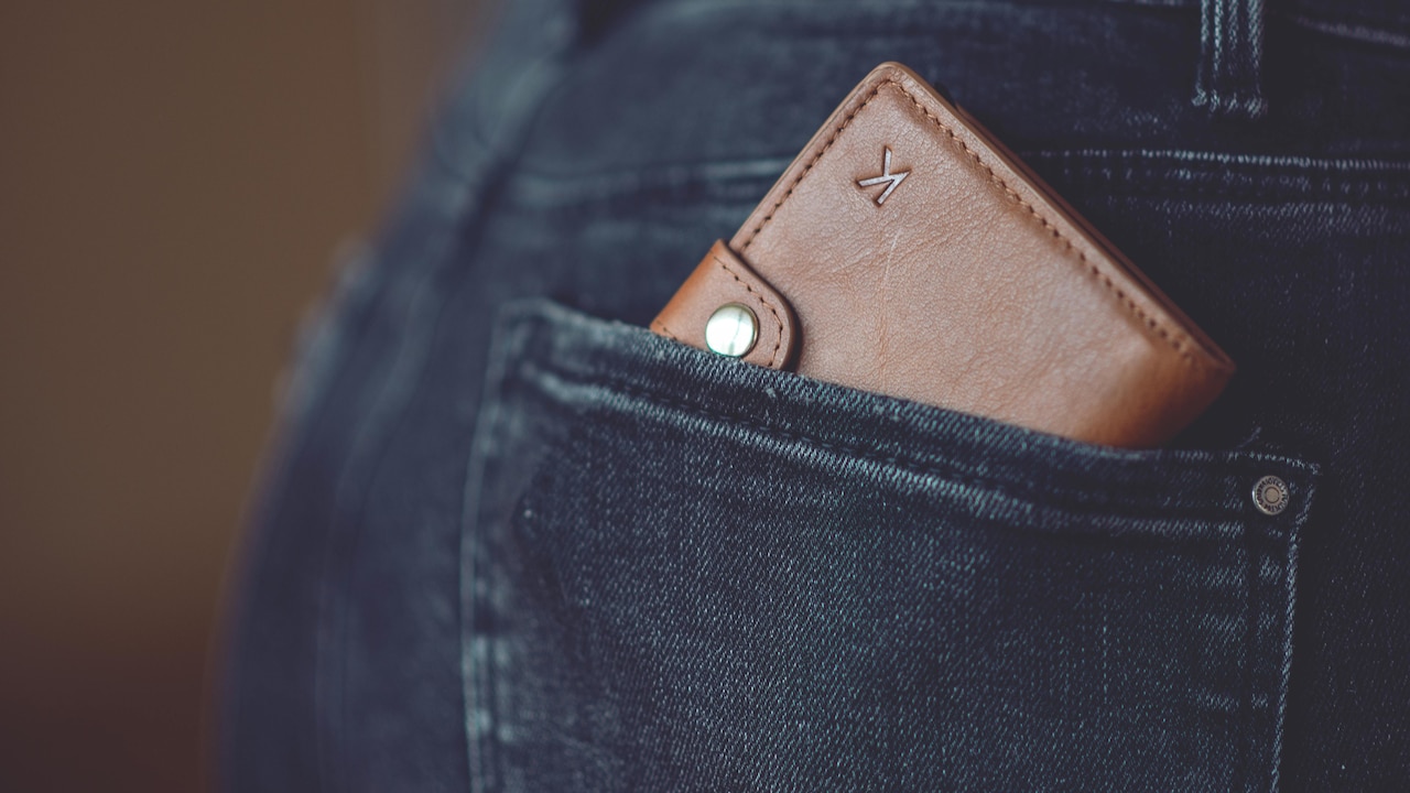 Why Do Some Wallet Zips Break Early? Hardware Quality Check