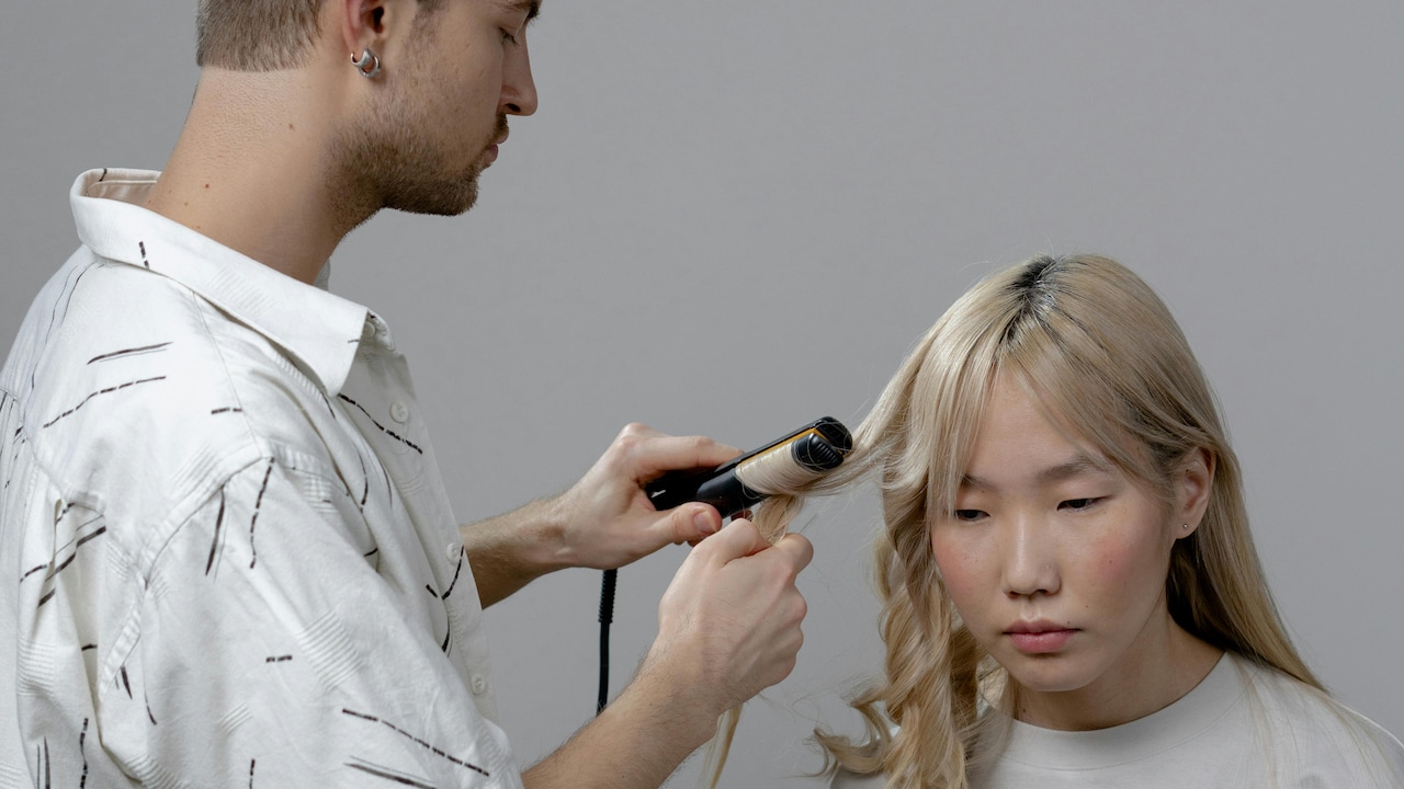 Curling Tools That Actually Hold Curls In Humidity: Barrel Size Guide Curling Tools That Actually Hold Curls In Humidity: Barrel Size Guide