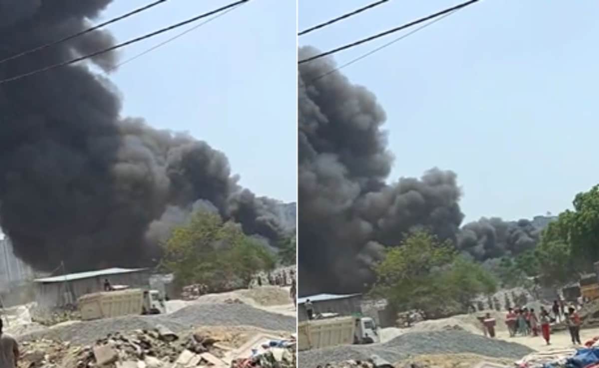 Massive Fire Reduces 150 Homes To Ashes In Ghaziabad Slum