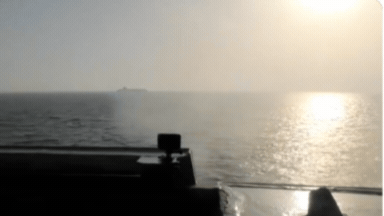 'इंजन रूम खाली करो', फिर चलीं 3 गोलियां और धुआं-धुआं... ईरानी जहाज पर अमेरिका के हमले का VIDEO&nbsp;