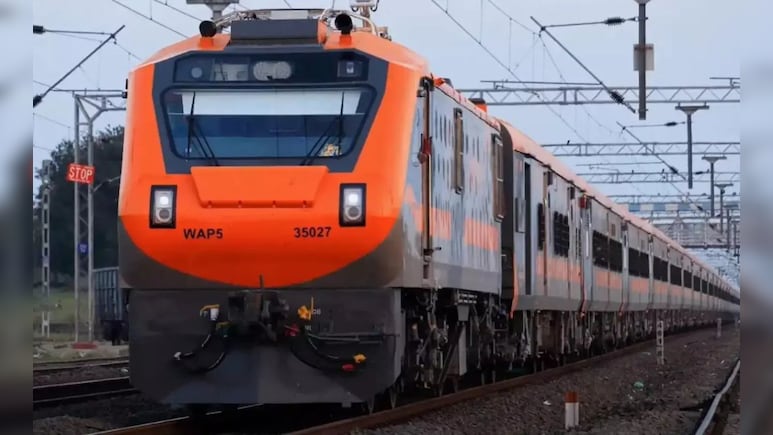 वाराणसी, प्रयागराज और अयोध्या को तोहफा, मुंबई और पुणे के लिए 2 ट्रेनों को हरी झंडी, पीएम मोदी करेंगे उद्घाटन