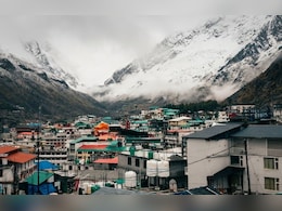 चमोली: मौसम ने बदली करवट, बद्रीनाथ और हेमकुंड साहिब जैसे ऊंचाई वाले इलाकों में बर्फबारी से बढ़ी ठंड