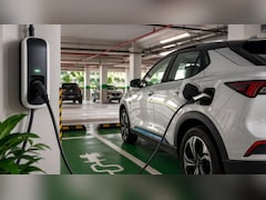 क्या आप अपनी सोसाइटी की पार्किंग में EV चार्जर लगवा सकते हैं? जानें सोसाइटी वाले मना करें तो क्या करें