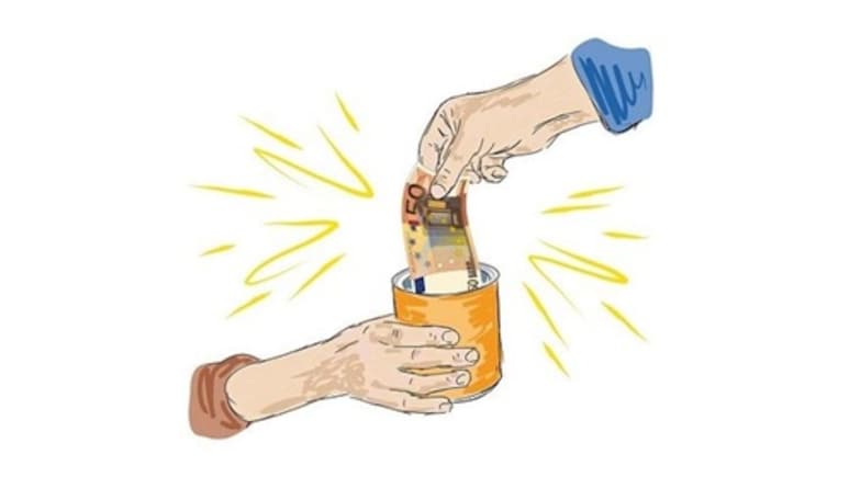 'Big Achievement For Pakistan': Netizens Spark Meme Fest As State Bank Receives $2 Billion From Saudi Arabia