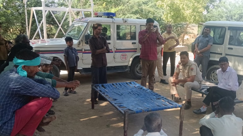 "हमें शादी नहीं करनी, हमें पढ़ना है"- बाल विवाह का पता चलते ही फूट-फूटकर रोईं 7 मासूम; नए घर का लालच देकर मंडप में बैठाई