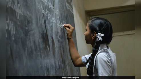 UP Board Result 2026: रिजल्ट से पहले क्यों खंगाली जाती हैं टॉपर्स की कॉपियां?