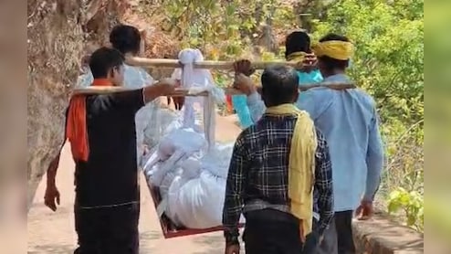 900 सीढ़ियां चढ़ते ही थमी सांस, प्रसिद्ध कुदरगढ़ धाम में गई श्रद्धालु की जान; 10 दिन में दूसरी मौत