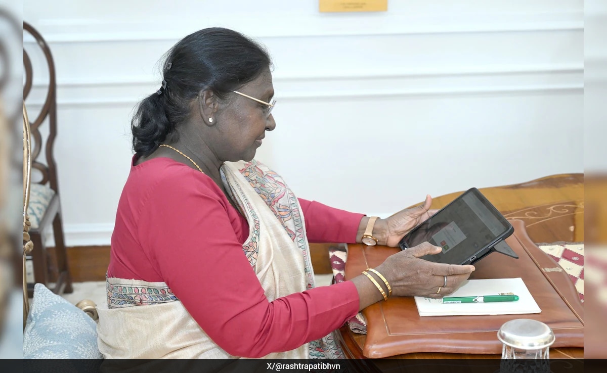 President Murmu Participates In Self-Enumeration Initiative For Census 2027