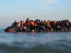 UK To Pay France Up To $892 Million In Deal To Reduce Migrant Crossings