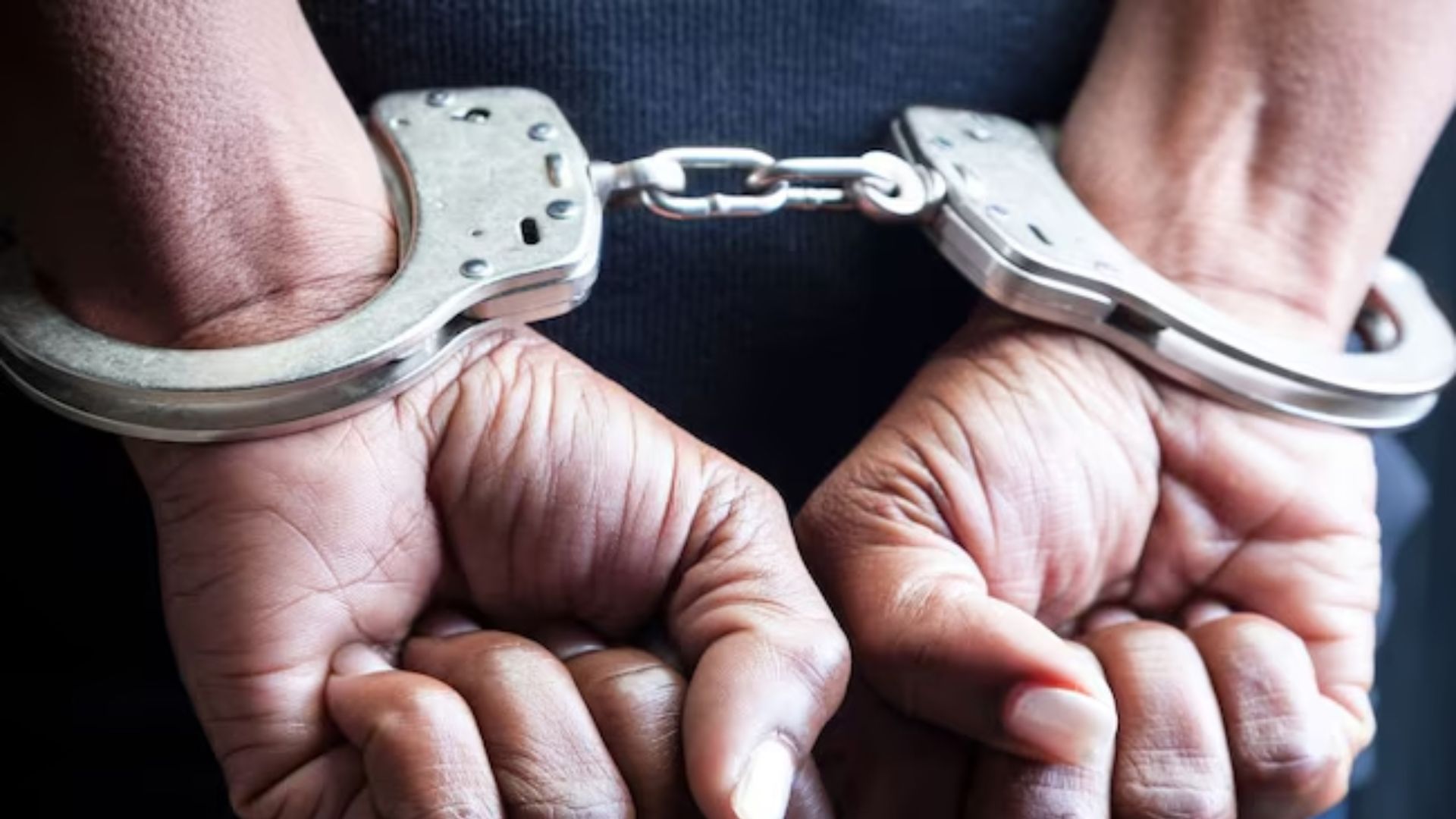 असम: ट्रेन में पिता ने 6 साल की मासूम बेटी का रेत दिया गला, अब साथ सफर कर रही महिला की तलाश में जुटी पुलिस