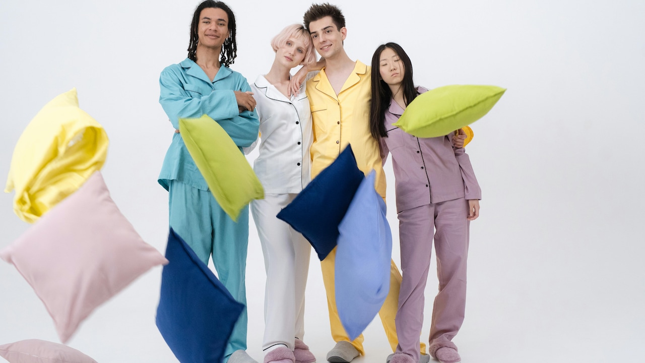 Nightwear That Feels Hot Even In AC? The Fabric Swap That Changes Sleep Quality Nightwear That Feels Hot Even In AC? The Fabric Swap That Changes Sleep Quality