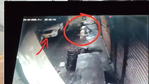गुना में बीच सड़क पर गुंडागर्दी: बर्थडे पार्टी के दौरान  युवकों ने मोहल्ले में मचाया उत्पात, 4 लोगों पर किया जानलेवा हमला