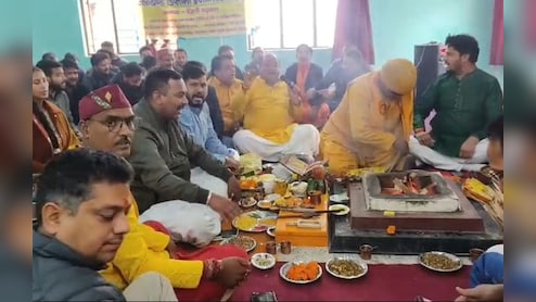 सरकार की बुद्धि शुद्धि के लिए यज्ञ! डिप्लोमा इंजीनियर्स महासंघ का अनोखा प्रदर्शन&nbsp;