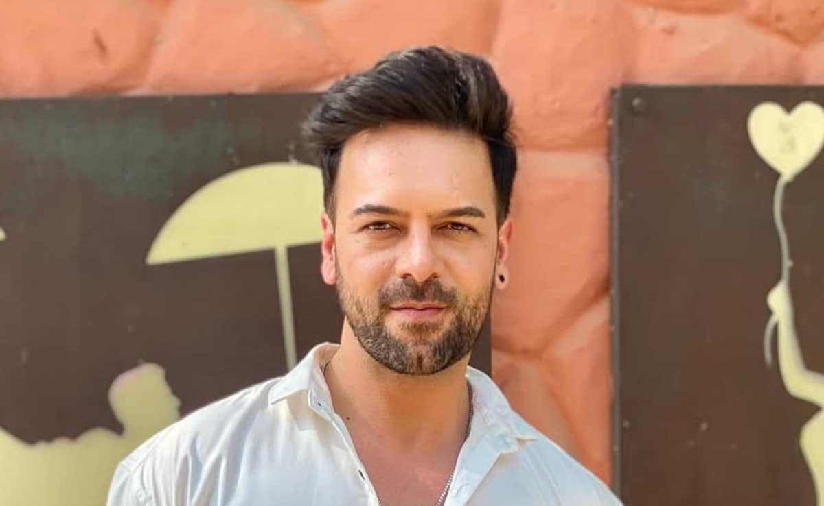 कुंडली भाग्य के पृथ्वी ने छोड़ा मांस-मछली खाना, नवरात्रि के व्रत के बाद बन गए शाकाहारी