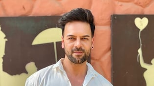 कुंडली भाग्य के पृथ्वी ने छोड़ा मांस-मछली खाना, नवरात्रि के व्रत के बाद बन गए शाकाहारी