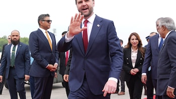 No JD Vance? Trump Sends Envoys Witkoff, Kushner To Islamabad For Iran Talks