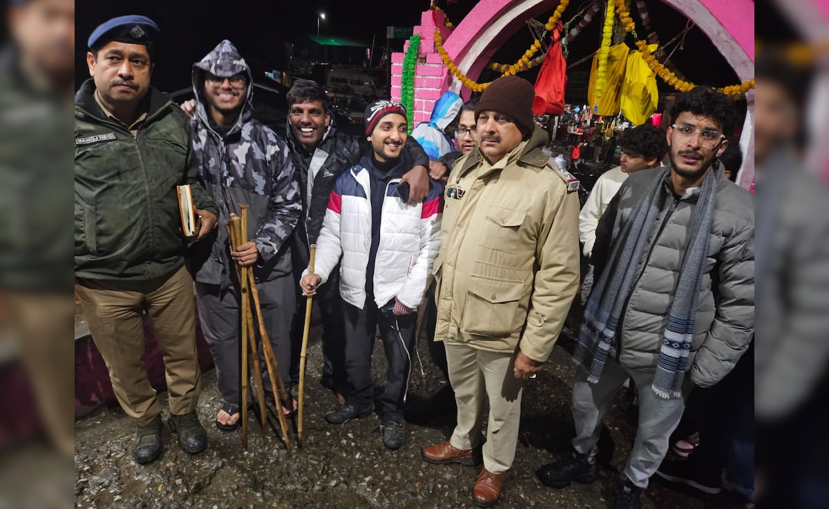 तुंगनाथ–चंद्रशिला ट्रेक पर फंसे 30 ट्रैकर सुरक्षित, पुलिस‑वन विभाग की मुस्तैदी से टला बड़ा हादसा