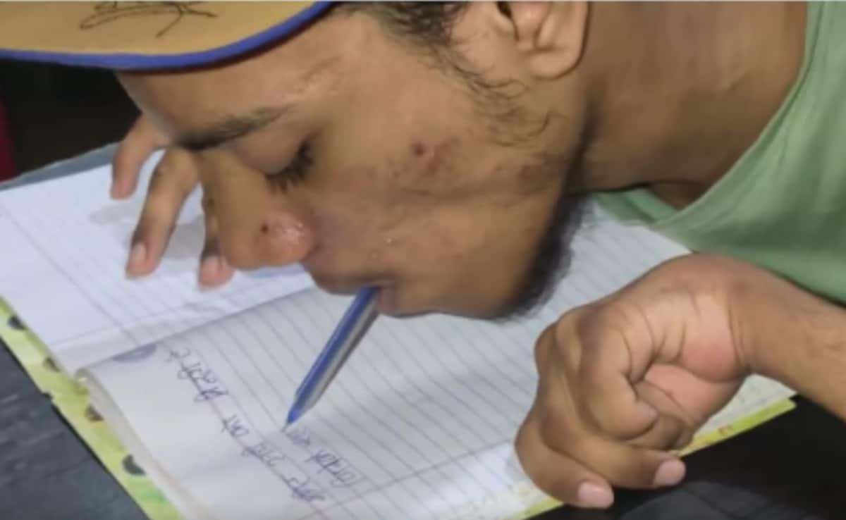 'Wanted To Score 96 Per Cent', Says Jharkhand Topper Defying Cerebral Palsy