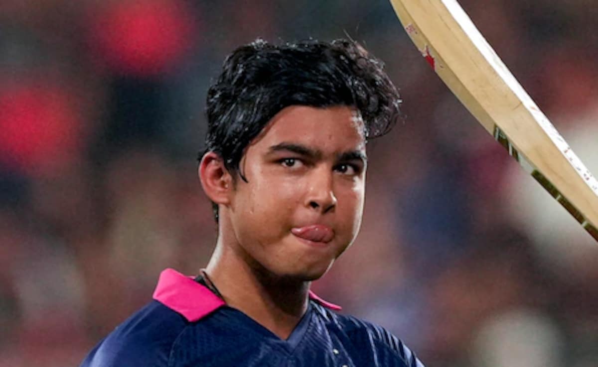 Vaibhav Sooryavanshi: वैभव सूर्यवंशी इस 'दमदार पावर प्लान' से विरोधी टीम को कर रहे ध्वस्त, जानें कितने गेंदों के बाद जड़ रहे बाउंड्री