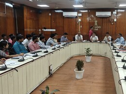 करौली में सफाई व्यवस्था पर बैठक में ही खुल गई प्रशासन की पोल, कागजों में साफ शहर; जमीन पर गंदगी का ढेर