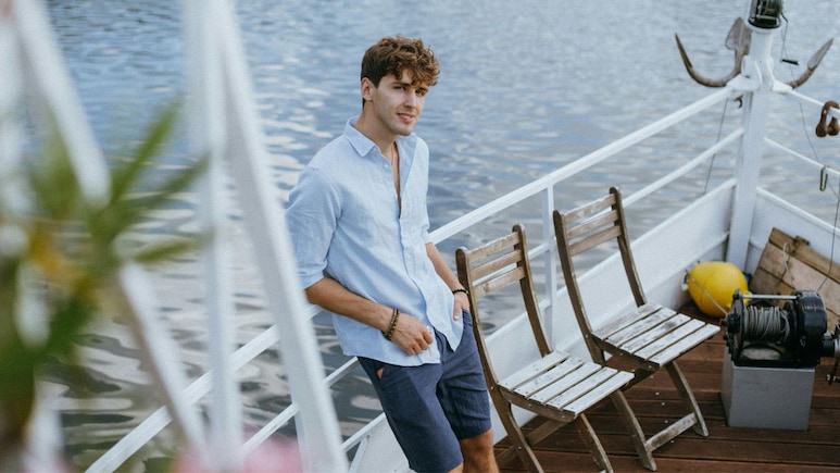 डेट नाईट हो या फ़्रेंड्स के साथ आउटिंग, ये Men's Shirt हर ओकेजन के लिए हैं परफेक्ट, कीमत में भी हैं बेहद सस्ती