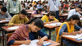 UP Board Result 2026: 12वीं के बाद यूपी सरकार में कौन सी सरकारी नौकरियां कर सकते हैं, जानें