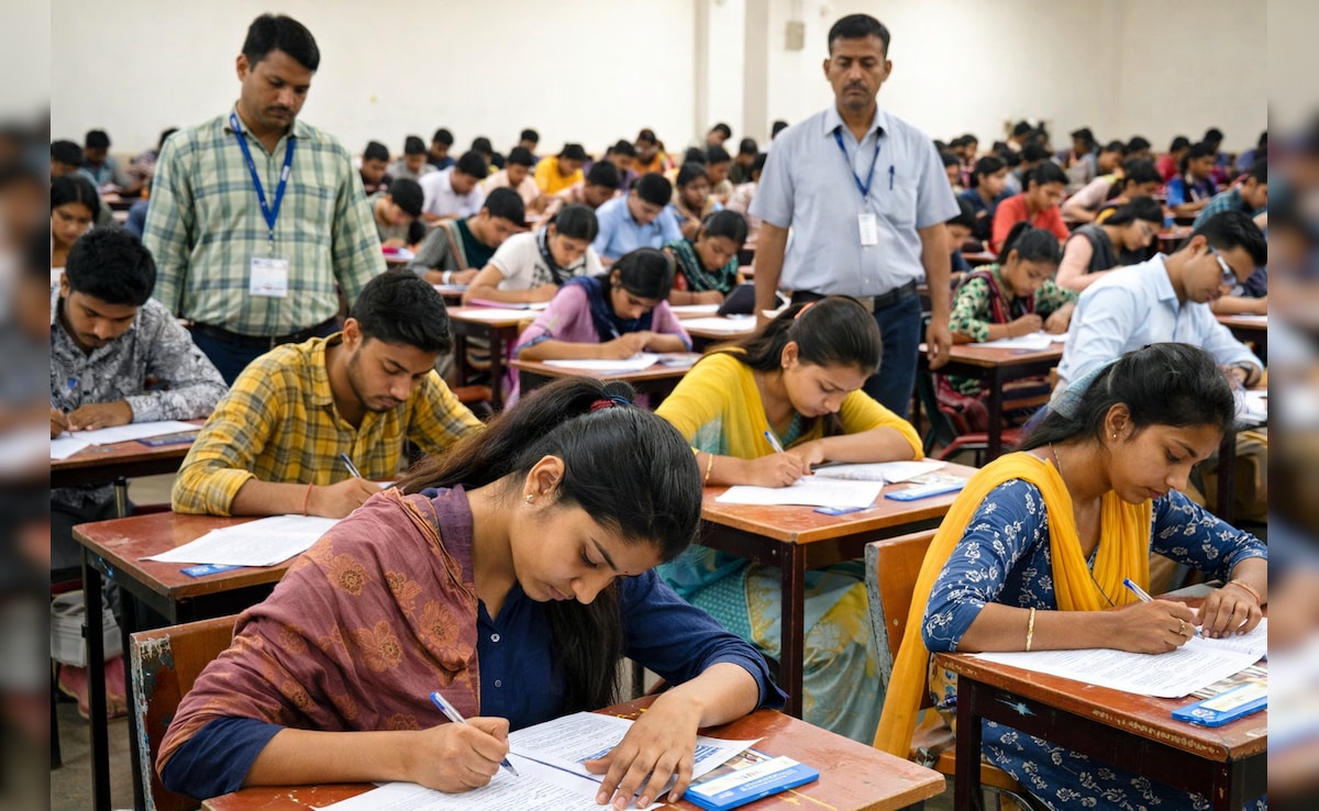 UP Board Result 2026: 12वीं के बाद यूपी सरकार में कौन सी सरकारी नौकरियां कर सकते हैं, जानें