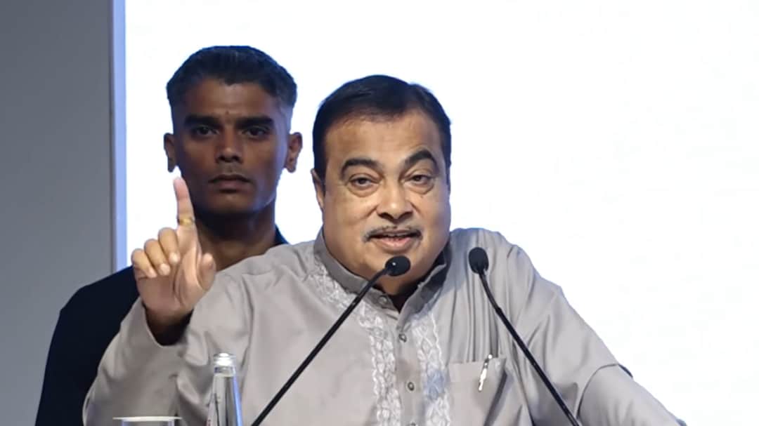 Gadkari Cuts Convoy Size By 50%, Opts For Bus During Maharashtra Tour