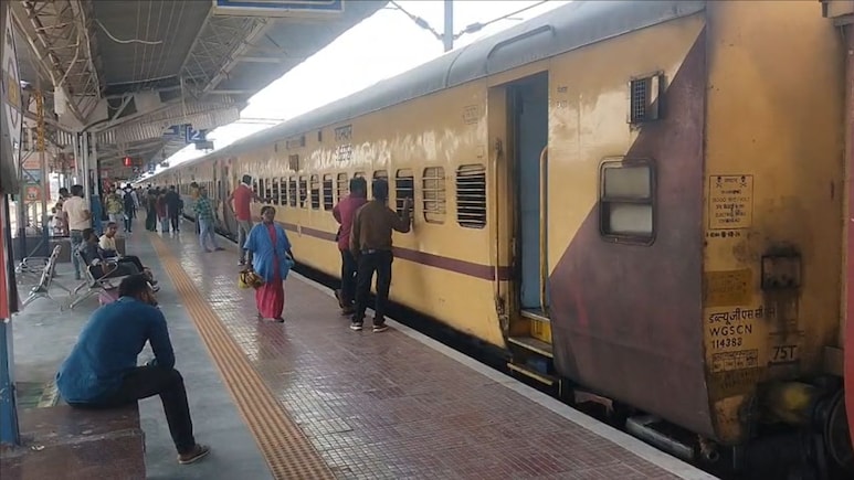 Indian Railway: खुशखबरी... रीवा से मुंबई जाना हुआ आसान, इस स्पेशल ट्रेन को किया गया नियमित, अब होगा रोजाना संचालन!