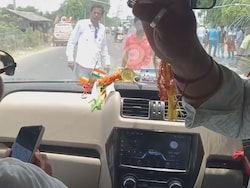Screams, Cracked Windshield: Trinamool MP's Facebook Live Amid "Attack"