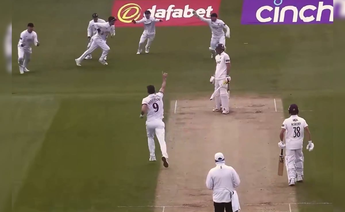 उम्र 43 साल और 249 दिन, प्रदर्शन ऐसा की युवा भी हो जाएं लज्जित, फर्स्ट क्लास क्रिकेट में 56वीं बार लगाया पंजा