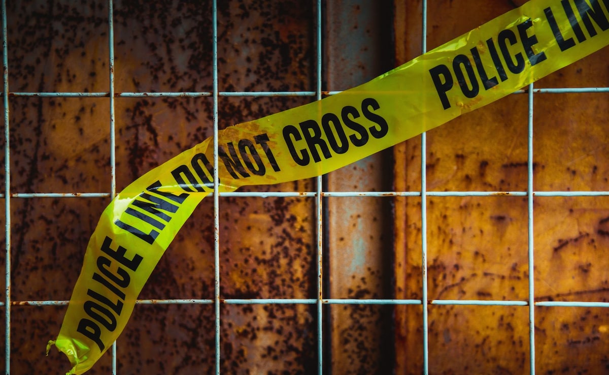 महाराष्ट्र: सोते समय पैर लगने से भड़का युवक,  सिर पर पत्थर मारकर दोस्त की बेरहमी से की हत्या