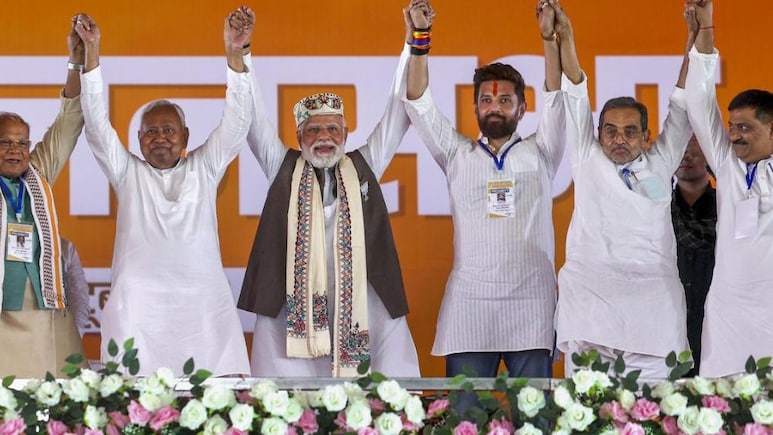 कर्ज का बोझ, वेतन का इंतजार... बिहार को नया CM तो मिल जाएगा, पर मुंह बाए सामने खड़ी हैं ये चुनौतियां