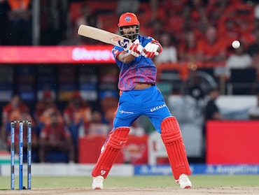 DC vs PBKS LIVE Score, IPL 2026: केएल राहुल का IPL में तहलका, तोड़ दिया धोनी का महारिकॉर्ड