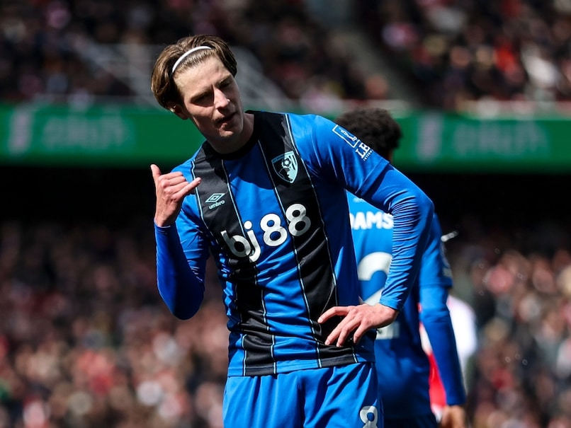 Arsenal Suffer Major Blow In Premier League Title Charge As Bournemouth Win At Emirates