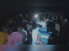 यूपी के प्रयागराज में बड़ा हादसा, ट्रेन से कटकर चार लोगों की मौत