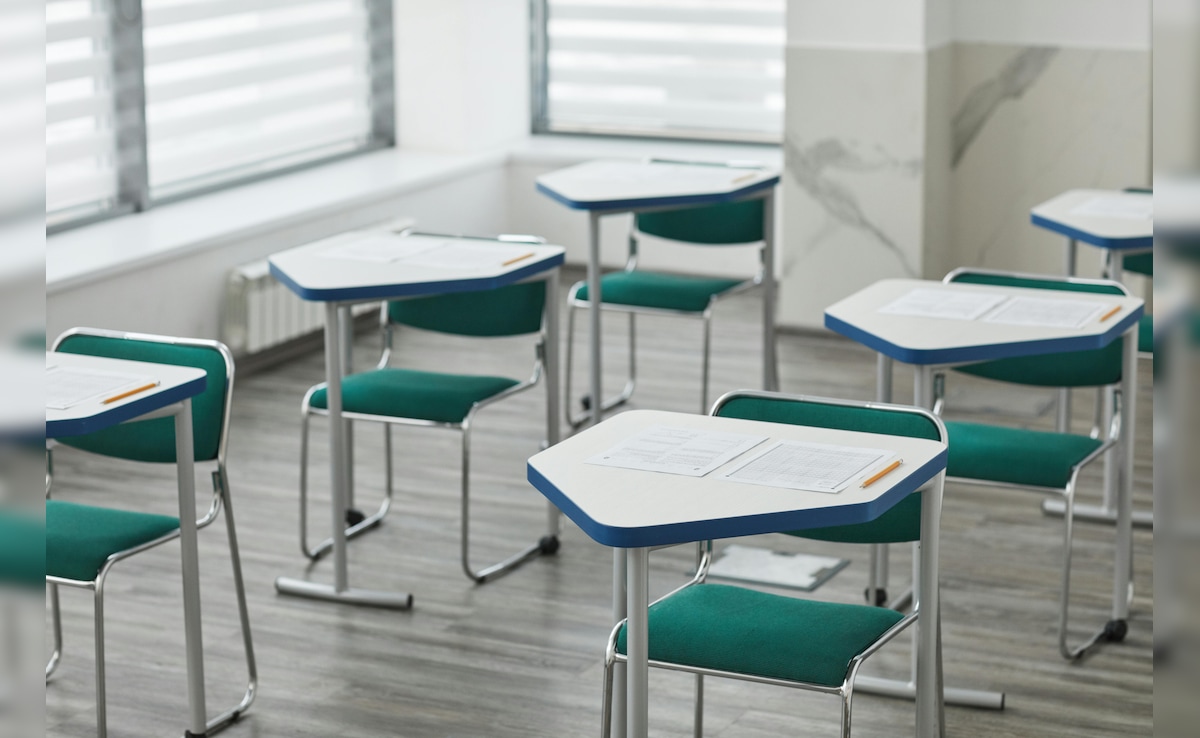 MP Board 2nd Exam 2026: MP बोर्ड सेकेंड एग्जाम के लिए आज लास्ट डेट, अभी भरें फॉर्म नहीं तो साल भर का इंतजार करना पड़ेगा