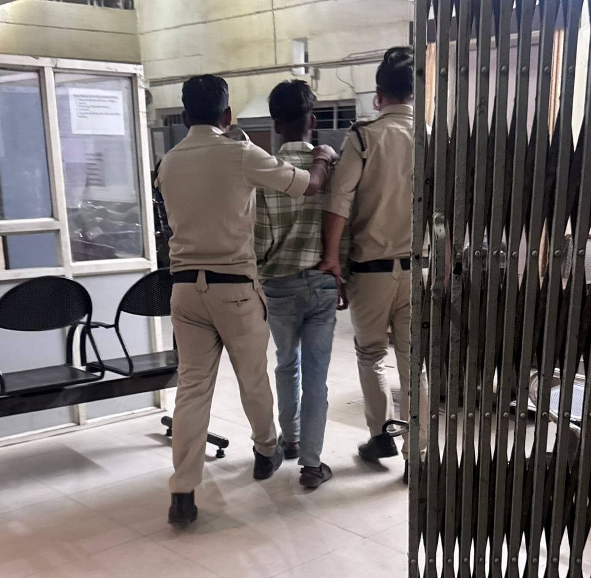 Bhopal Kolar Murder Case 22-Year-Old Nikhil Stabbed to Death in Damkheda